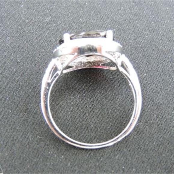 925 Silver Garnet & Diamond Ring - Picture 3 of 6